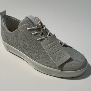 New ECCO Soft Classic Lace-Up Slip Leather Sneakers for Women Size 4 Gray Color